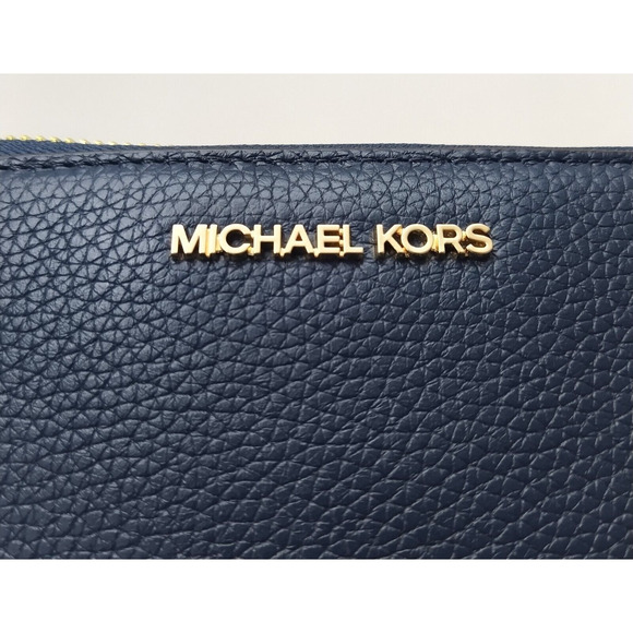 Michael Kors Jet Set Travel Navy Blue Leather Zip Around Phone Case Wallet - NWT - Picture 2 of 16